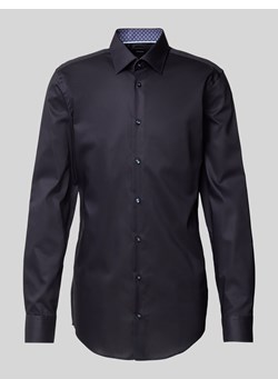 Koszula biznesowa o kroju slim fit z listwą guzikową ze sklepu Peek&Cloppenburg  w kategorii Koszule męskie - zdjęcie 175439067