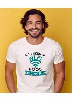 WOOOP Koszulka &quot;All I need is wifi food and my bed&quot; w kolorze białym ze sklepu Limango Polska w kategorii T-shirty męskie - zdjęcie 175442458