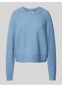 Sweter z dzianiny z prążkowanymi wykończeniami ze sklepu Peek&Cloppenburg  w kategorii Swetry damskie - zdjęcie 175454076