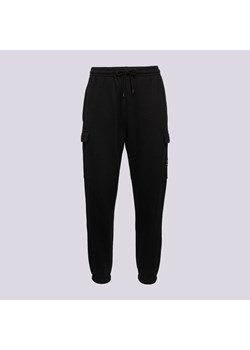 TIMBERLAND SPODNIE WOVEN BADGE CARGO SWEATPANT ze sklepu Sizeer w kategorii Spodnie męskie - zdjęcie 175477645