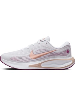 Damskie buty do biegania po asfalcie Nike Journey Run - Biel ze sklepu Nike poland w kategorii Buty sportowe damskie - zdjęcie 175481447