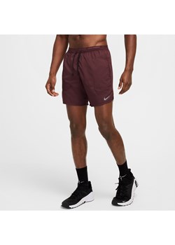 Męskie spodenki do biegania z wszytą bielizną 18 cm Nike Dri-FIT Stride - Czerwony ze sklepu Nike poland w kategorii Spodenki męskie - zdjęcie 175481905