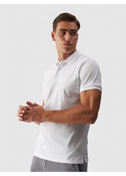 Męska koszulka polo 4F 4FWMM00TPTSM316 - biała ze sklepu Sportstylestory.com w kategorii T-shirty męskie - zdjęcie 175556686