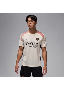 Męska koszulka piłkarska z dzianiny z krótkim rękawem Jordan Dri-FIT Paris Saint-Germain Strike (wersja trzecia) - Brązowy ze sklepu Nike poland w kategorii T-shirty męskie - zdjęcie 175574355