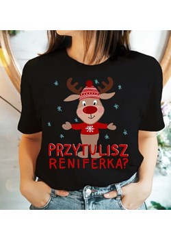 świąteczna koszulka Z RENIFEREM PRZYTULISZ RENIFERKA ze sklepu Time For Fashion w kategorii Bluzki damskie - zdjęcie 175636276