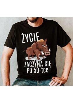 koszulka życie zaczyna się po 50 - na 50 urodziny ze sklepu Time For Fashion w kategorii T-shirty męskie - zdjęcie 175637725