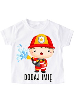 koszulka ze strażakiem dla chłopczyka - dodaj imię ze sklepu Time For Fashion w kategorii T-shirty chłopięce - zdjęcie 175641826