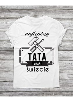 Koszulka męska NAJLEPSZY TATA NA ŚWIECIE ze sklepu Time For Fashion w kategorii T-shirty męskie - zdjęcie 175643865