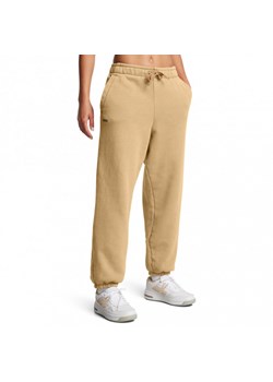 Damskie spodnie dresowe Under Armour UA Icon Hwt Flc Os Pant - brązowe ze sklepu Sportstylestory.com w kategorii Spodnie damskie - zdjęcie 175652357