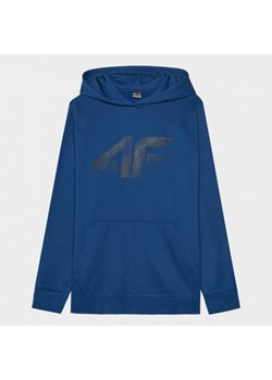 Męska bluza dresowa nierozpinana z kapturem 4F 4FWMM00TSWSM1766 - niebieska ze sklepu Sportstylestory.com w kategorii Bluzy męskie - zdjęcie 175652387