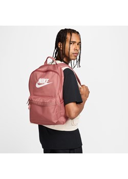 Plecak Nike Heritage (25 l) - Różowy ze sklepu Nike poland w kategorii Plecaki - zdjęcie 175652669