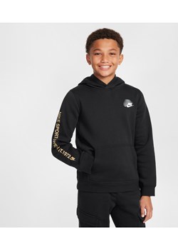 Dzianinowa bluza z kapturem dla dużych dzieci (chłopców) Nike Sportswear Standard Issue - Czerń ze sklepu Nike poland w kategorii Bluzy chłopięce - zdjęcie 175652686