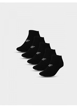 Damskie skarpetki basic (5-pack) 4F 4FWMM00USOCF281 - czarne ze sklepu Sportstylestory.com w kategorii Skarpetki damskie - zdjęcie 175671299