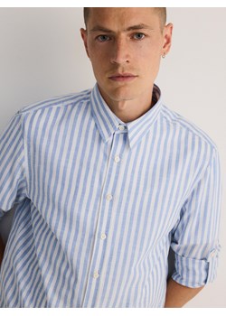Reserved - Koszula regular fit w paski - jasnoniebieski ze sklepu Reserved w kategorii Koszule męskie - zdjęcie 175712888