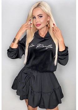 bluza kangurka quen z haftowanym logiem la perla premium - czarna ze sklepu STYLOWO w kategorii Bluzy damskie - zdjęcie 175848486