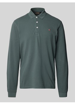 Koszulka polo o kroju regular fit z wyhaftowanym logo model ‘EALIS’ ze sklepu Peek&Cloppenburg  w kategorii T-shirty męskie - zdjęcie 175925089