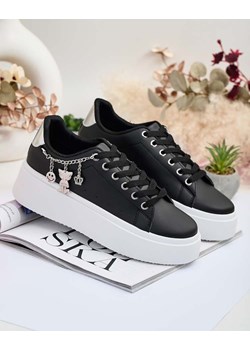 Royalfashion Sportowe sneakersy damskie z ozdobą Gones ze sklepu royalfashion.pl w kategorii Trampki damskie - zdjęcie 175980896