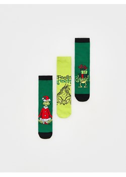 Reserved - Świąteczne skarpetki Grinch 3 pack - ciemnozielony ze sklepu Reserved w kategorii Skarpetki dziecięce - zdjęcie 176024396