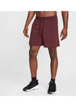 Męskie uniwersalne spodenki bez podszewki Dri-FIT Nike Unlimited 18 cm - Czerwony ze sklepu Nike poland w kategorii Spodenki męskie - zdjęcie 176053207