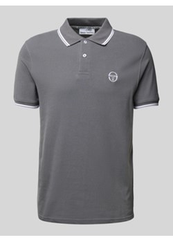 Koszulka polo o kroju regular fit z wyhaftowanym logo model ‘SERGIO’ ze sklepu Peek&Cloppenburg  w kategorii T-shirty męskie - zdjęcie 176067646