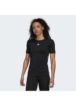 Koszulka damska adidas Techfit ze sklepu Decathlon w kategorii Bluzki damskie - zdjęcie 176091017