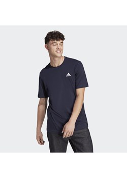 Koszulka sportowa męska adidas Essentials ze sklepu Decathlon w kategorii T-shirty męskie - zdjęcie 176091035