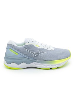 Kobieta Turystyka Buty Mizuno Wave Skyrise 3 ze sklepu Decathlon w kategorii Buty sportowe damskie - zdjęcie 176104088