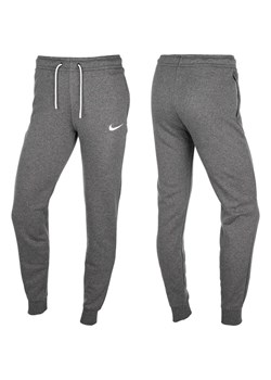 Spodnie sportowe damskie Nike Park 20 Fleece ze sklepu Decathlon w kategorii Spodnie damskie - zdjęcie 176166855