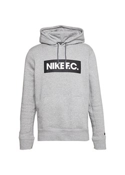 Bluza sportowa męska Nike NK FC Essntl Flc Hoodie ze sklepu Decathlon w kategorii Bluzy męskie - zdjęcie 176167038