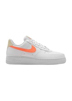 Buty do chodzenia dziewczęce Nike Air Force 1 LV8 3 Ess ze sklepu Decathlon w kategorii Buty dziecięce - zdjęcie 176170285