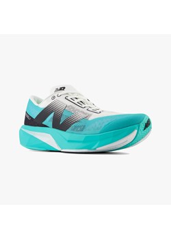 Buty do biegania męskie New Balance Fuelcell Rebel V4 ze sklepu Decathlon w kategorii Buty sportowe męskie - zdjęcie 176225538