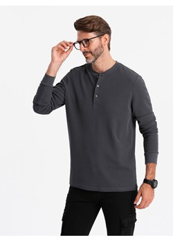 Męski longsleeve zapinany pod szyją z dzianiny waflowej – grafitowy V3 OM-LSCL-0120 ze sklepu ombre w kategorii T-shirty męskie - zdjęcie 176228599