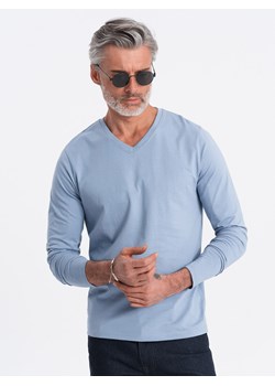 Męski longsleeve bez nadruku z dekoltem w serek - niebieski denim V9 OM-LSBL-0108 ze sklepu ombre w kategorii T-shirty męskie - zdjęcie 176228646