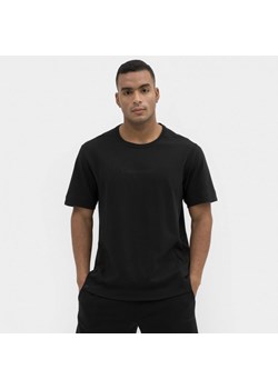 Męska koszulka treningowa CALVIN KLEIN MEN 00GMS3K108 - czarna ze sklepu Sportstylestory.com w kategorii T-shirty męskie - zdjęcie 176235469