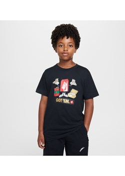 T-shirt dla dużych dzieci Nike Sportswear - Czerń ze sklepu Nike poland w kategorii T-shirty chłopięce - zdjęcie 176244245