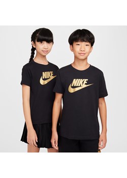 T-shirt dla dużych dzieci Nike Sportswear - Czerń ze sklepu Nike poland w kategorii T-shirty chłopięce - zdjęcie 176244267