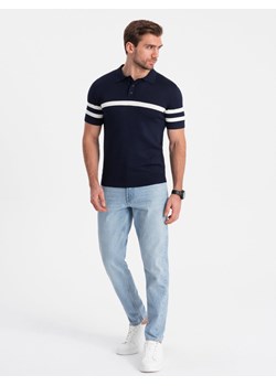 Koszulka męska polo z miękkiej dzianiny z kontrastowymi pasami - granatowa V2 OM-POSS-0118 ze sklepu ombre w kategorii T-shirty męskie - zdjęcie 176245959