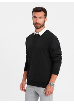 Bluza męska z białym kołnierzykiem polo - czarna V6 OM-SSNZ-0132 ze sklepu ombre w kategorii Bluzy męskie - zdjęcie 176276167