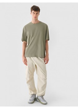 Męski t-shirt basic Outhorn OTHWAW24TTSHM2157 - zielony ze sklepu Sportstylestory.com w kategorii T-shirty męskie - zdjęcie 176280895