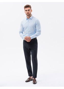 Bawełniana koszula męska z tkaniny w stylu Oxford SLIM FIT - błękitna V8 K642 ze sklepu ombre w kategorii Koszule męskie - zdjęcie 176299798