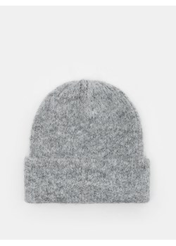 Mohito - Szara czapka beanie - szary ze sklepu Mohito w kategorii Czapki zimowe damskie - zdjęcie 176323195