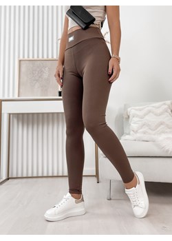 legginsy prążkowane priver brązowe ze sklepu UBRA w kategorii Spodnie damskie - zdjęcie 176338255