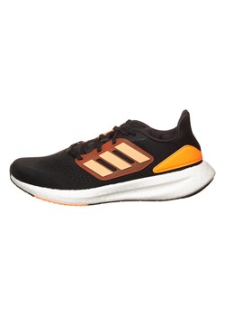 adidas Buty &quot;Pureboost 22&quot; w kolorze czarno-pomarańczowym do biegania ze sklepu Limango Polska w kategorii Buty sportowe męskie - zdjęcie 176397289
