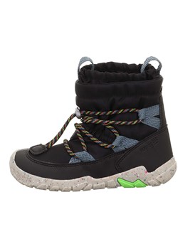 superfit Buty &quot;Trace&quot; w kolorze czarnym do chodzenia na boso ze sklepu Limango Polska w kategorii Buty zimowe dziecięce - zdjęcie 176408907