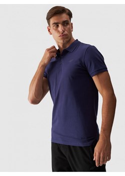 Męska koszulka polo 4F 4FWMM00TPTSM316 - granatowa ze sklepu Sportstylestory.com w kategorii T-shirty męskie - zdjęcie 176420436