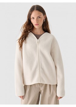 Damski polar sherpa rozpinany Outhorn OTHWAW24TJACF219  - biały ze sklepu Sportstylestory.com w kategorii Bluzy damskie - zdjęcie 176421596