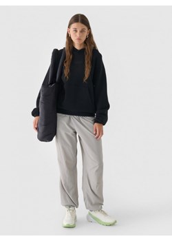 Damska bluza dresowa nierozpinana z kapturem Outhorn OTHWAW24TSWSF1919 - czarna ze sklepu Sportstylestory.com w kategorii Bluzy damskie - zdjęcie 176421808