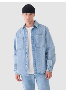 Męska koszula jeansowa Outhorn OTHWAW24TSHIM074 - niebieska ze sklepu Sportstylestory.com w kategorii T-shirty męskie - zdjęcie 176422079
