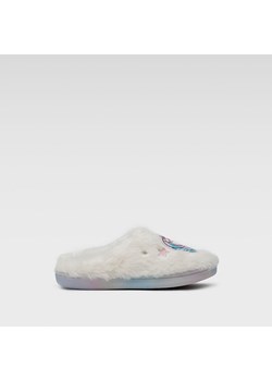 Kapcie Nelli Blu 22DR1189 ze sklepu ccc.eu w kategorii Kapcie dziecięce - zdjęcie 176429065