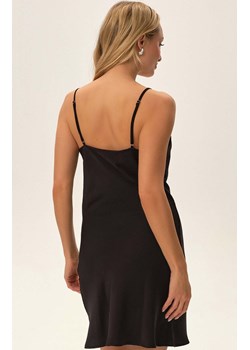 Esotiq satynowa koszulka nocna Jarila 42197-99X, Kolor czarny, Rozmiar XL, Esotiq ze sklepu Intymna w kategorii Koszule nocne - zdjęcie 176470289